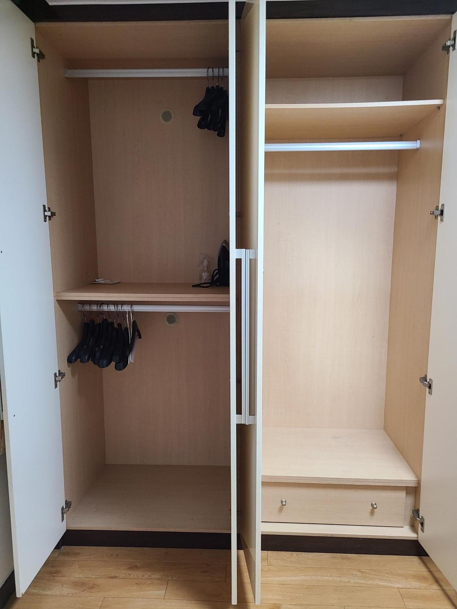 Amy #gangnam #coex #seolleung Station 6min By Walk #free Washer, Dryer #elevator #large Balcony #two Bedroom Apartment